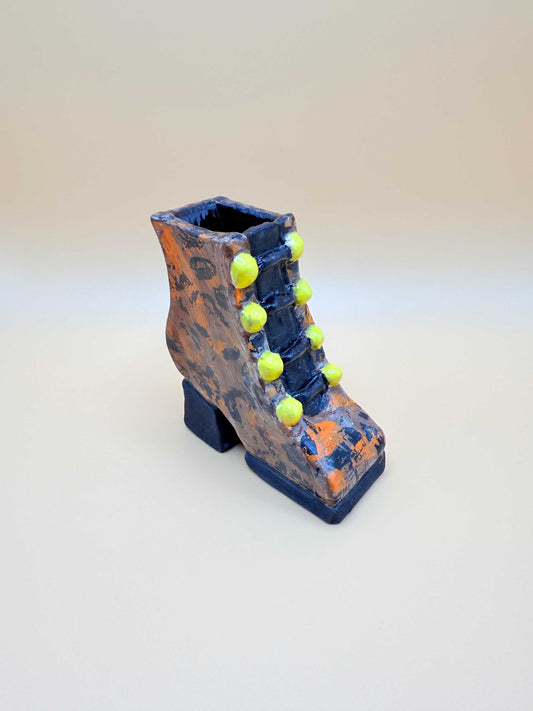 Shoe-Shaped Bud Vase 1