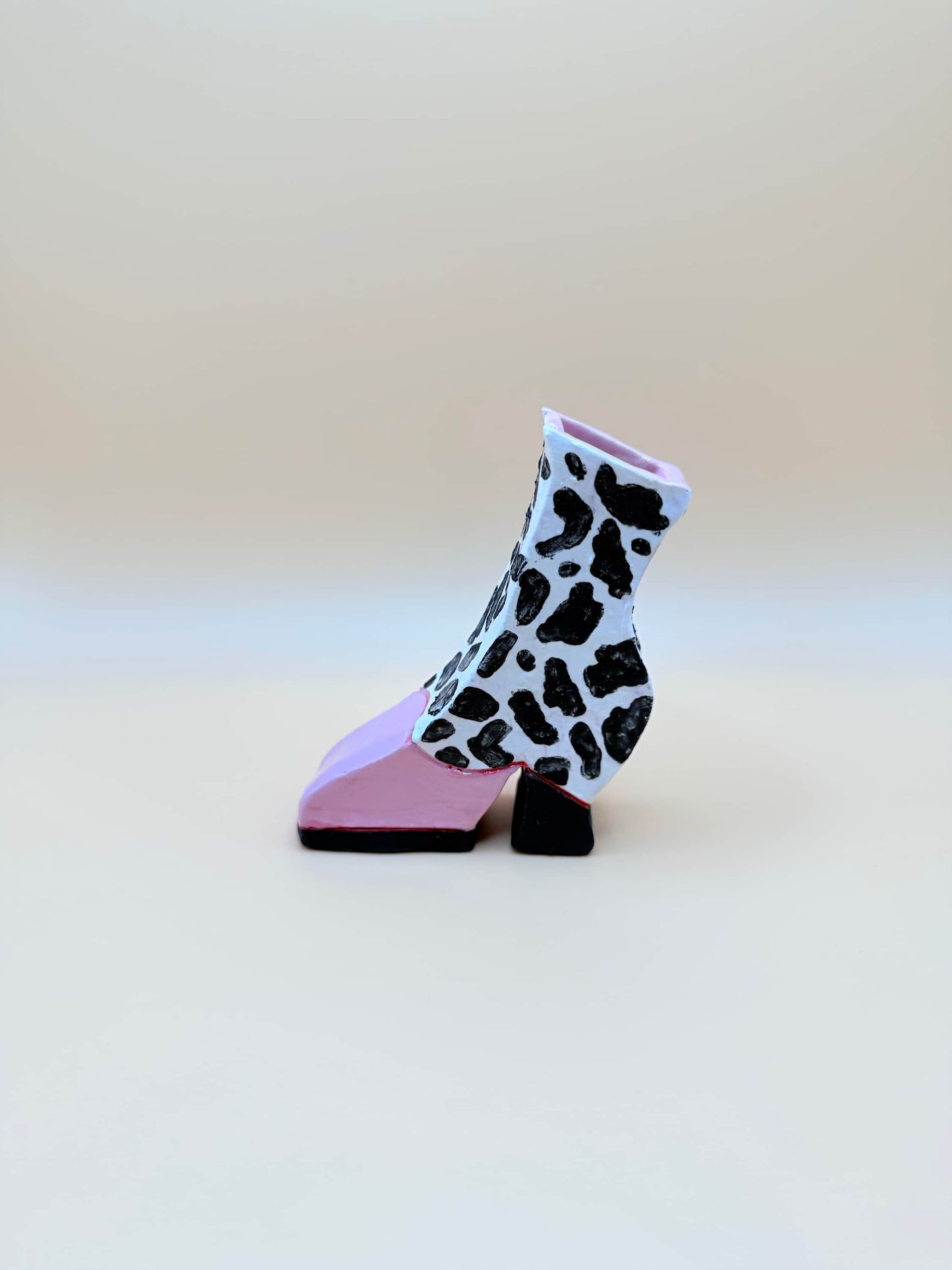 Shoe-Shaped Bud Vase 2